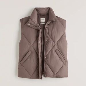 Abercrombie & Fitch Oversized Quilted Vest